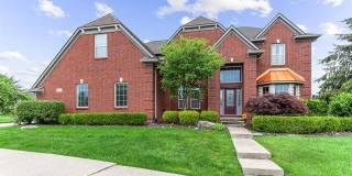 16636 VICTORIA Court Gallery 1