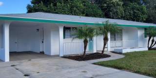 Annual unfurnished renovated 2/1 SFH downtown Sarasota on a lake Annual unfurnished renovated 2/1 SFH downtown Sarasota on a lake Gallery 1