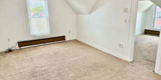 2/1 Apartment in Highland Park - Available Now! Gallery 1