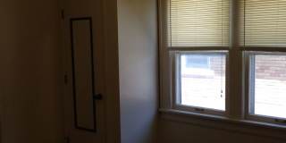 3 bed, 1 bath house just steps from Missouri State University Gallery 5