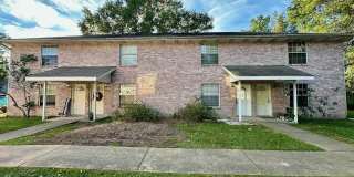 527 N Village Creek Parkway Gallery 1