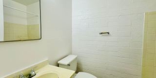 Swan Court Apartments - 1 and 2 Bedroom Homes! Gallery 21