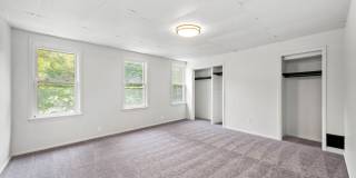 Gorgeous 3 Bedroom in Troy Hill available June 1! Gallery 6