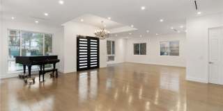22904 Calvert Street Gallery 12