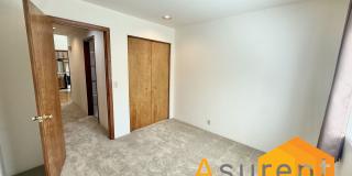 Charming 3-bedroom, 2-bath Ashland Home Gallery 9