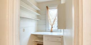 Newly Remodeled Spacious 3 Bedroom Apartment Gallery 19