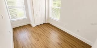 4702 SUTTON Terrace Gallery 25