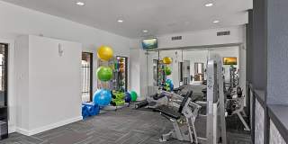 Lakeside Apartments Gallery 8