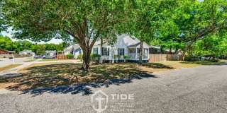 Modern Living in the Heart of West Ashley Gallery 6