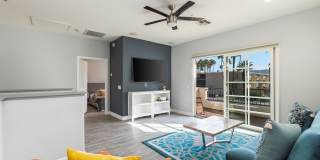 546 N Indian Canyon Dr Gallery 16