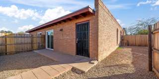 3032 N Edith Gallery 1