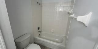 Groveland Townhouse Gallery 21