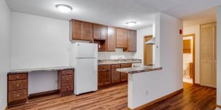 Bryant Manor Apartments Gallery 31