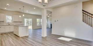 323 Suncrest Court Gallery 6