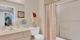 Eagle Ranch Apartments Gallery 16