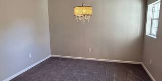 3BR 2BA w/ Screened Patio + Pool/Gym Access in Gated Villa Serena Gallery 3