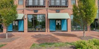 412 MADISON TRADE Plaza SE Gallery 7