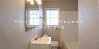 Cozy 2 Bedroom 1 Bathroom Home In Kendall-Whittier Gallery 17
