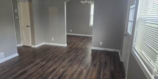 32470 Donnelly Street Gallery 2