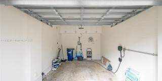 4450 NW 83rd Pkwy Gallery 39