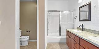 Lovely Upgraded 2-story Townhouse w/ Attached Garage, Guest Bathroom and Fireplace! Gallery 18