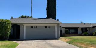 Adorable well maintained 3 bedroom 2 bath home Gallery 1