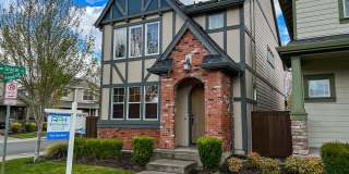 Enjoyable 4-Bed, 2.5-Bath Corner Lot Home in High-Tech Area! Gallery 1
