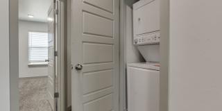 Brand New 3 Bed 2.5 Bath Duplex Includes Office Space (See Contact Info Below) Gallery 30