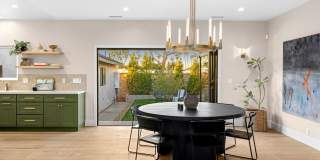 Eastside Gem - Fully Remodeled Modern Contemporary on Coveted Horseshoe Street Eastside Gem - Fully Remodeled Modern Contemporary on Coveted Horseshoe Street Gallery 6