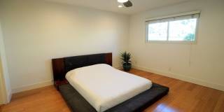 2016 Euclid St Gallery 17