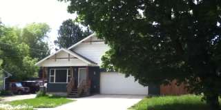 4 Bedroom 2 Bathroom House - Close to MSU Campus Gallery 4