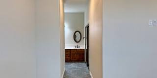 Massive 4 Bed 3 Bath on 2.64 acres in Ace Acres Gallery 32