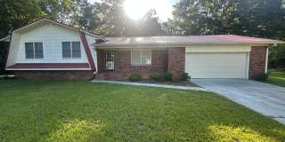 Charming 3 Bedroom, 2 Bathroom Home in Lenlock! Gallery 1