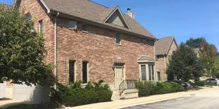1522 Stonegate Manor Gallery 1