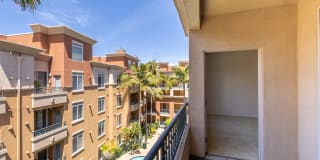 Belle Fontaine Gallery 21