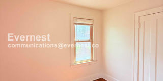 3209 West Grand Street Gallery 20