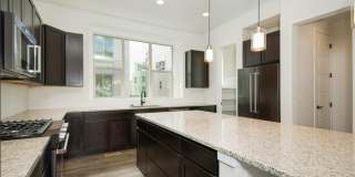 Beautiful 3 bed/3.5 bath Superior Townhome - Available May 4th! Gallery 1