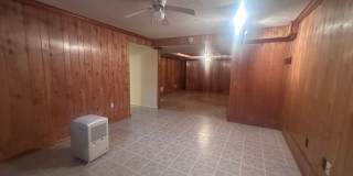 Unique Lyndon area 4 bedroom home with multiple common areas Gallery 58