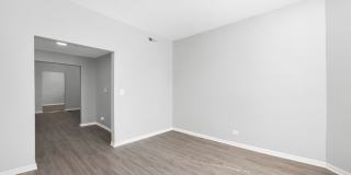 Commons - 5051 S Forrestville Gallery 29