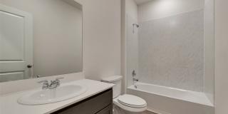 124 Labein Avenue Gallery 16