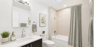 Luxury 23-Ft-Wide 3bed 2.5 bath Northern Liberties Townhome w/ Garage Parking, Finished Basement & Roof Deck Gallery 19