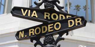 5550 Wilshire at Miracle Mile by Windsor Gallery 55