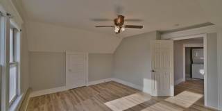 2211 Brown Avenue Gallery 26