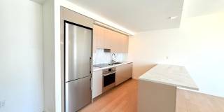 Very Unique Spacious Two Bedroom - Two bath luxury Condo with Views and Pool Gallery 4