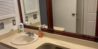 Charming 3BR Condo in Aurora Gallery 14