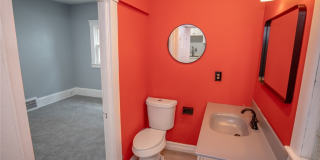 Newly Renovated 4BR/2BA - 1215 E 113th St Gallery 8