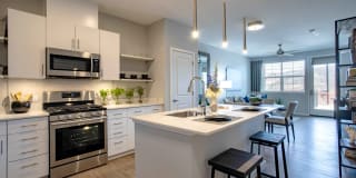 Inova Inova Gallery 10