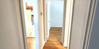 Spacious 2 Bedroom Home w/ 2.5 car garage - Westmont Gallery 7