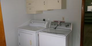 Charming Cottage on A. Avenue - MOVE IN SPECIAL $200 OFF 1st Months Rent: Gallery 34