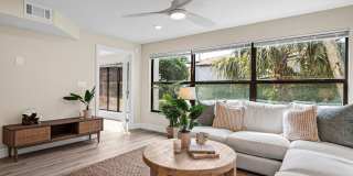 ***Ask about the TWO WEEKS FREE**LUXURY STUNNING REMODELED FURNISHED 3 BEDROOM\2 BATH CONDO FOR RENT IN HIGHLY-DESIRED PARK SHORE NAPLES ** Gallery 3